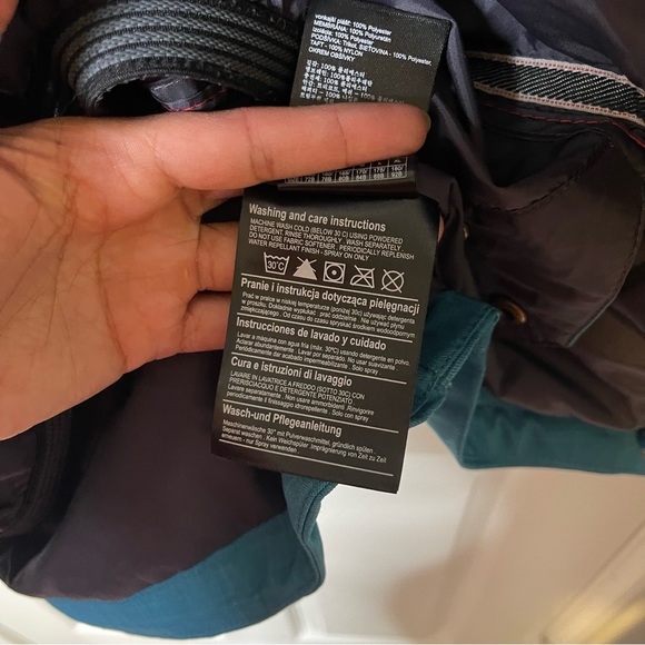 BURTON DA NANG TEAL SNOWBOARDING JACKET
SIZE XS - Picture 16 of 17